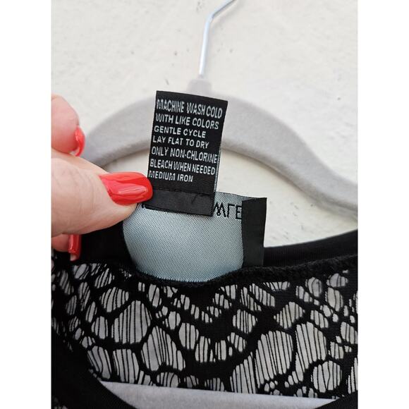 Cynthia Rowley Top Womens Medium Black Lace Sheer Mesh Goth Whimsy Web Rave 90s - Picture 8 of 8